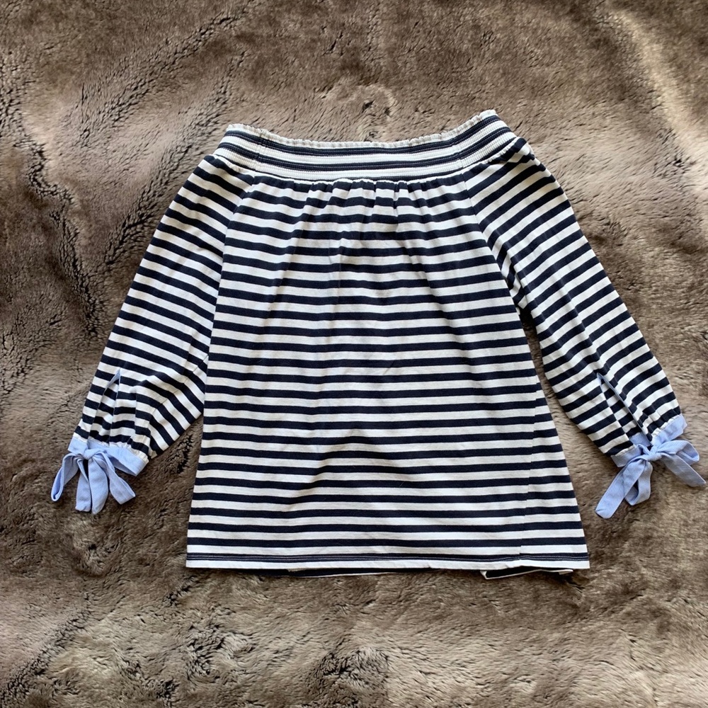 Tommy Hilfiger detailed cold-shoulder top